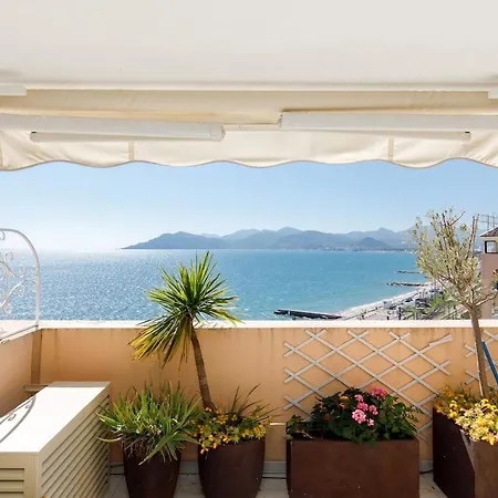 Apartment 842 - Vue Mer-terrasse-plage-clim-parking *