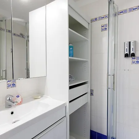 Appartement 842 - Vue Mer-terrasse-plage-clim-parking Cannes